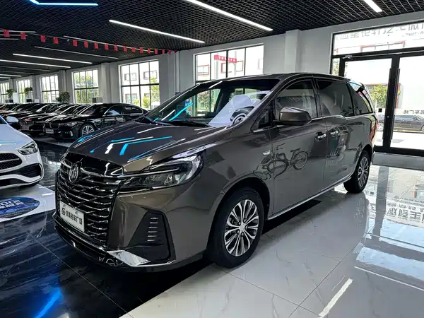 Buick GL8 2023