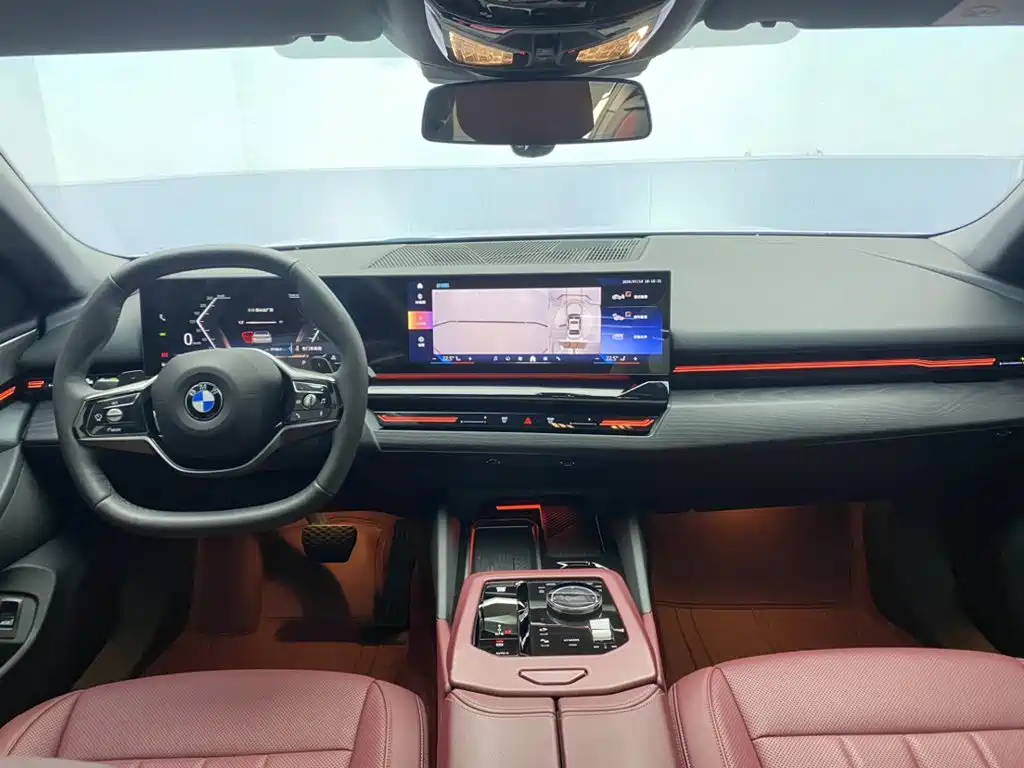 BMW 5 Series 2024 — фото 13