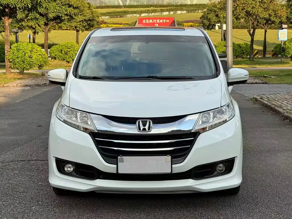 Honda Odyssey 2015 — фото 2