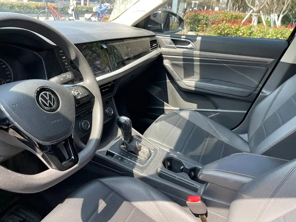 Volkswagen Lavida 2021 — фото 15