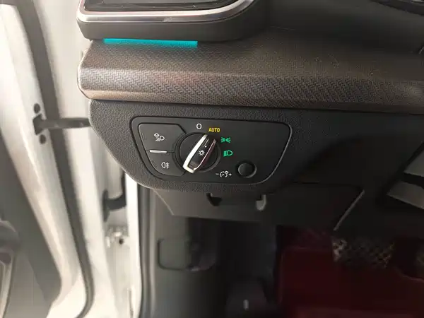 Audi Q5L 2023