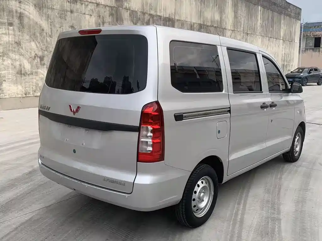 Wuling Hongguang V 2023 — фото 7