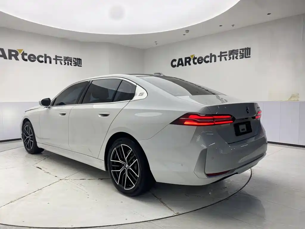 BMW 5 Series 2024