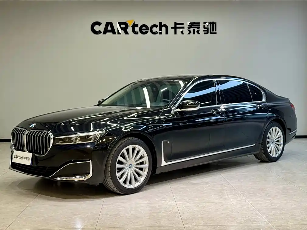 BMW 7 Series 2020 — фото 1