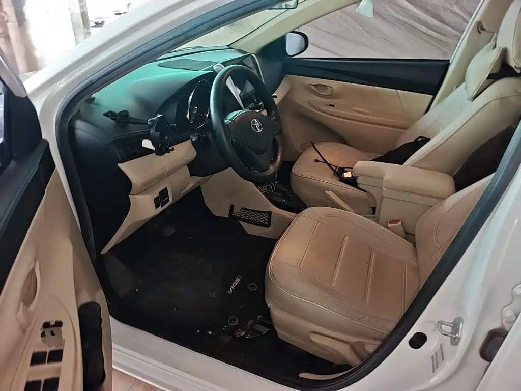Toyota Vios 2017 — фото 12