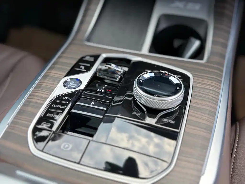 BMW X5 2025 — фото 14