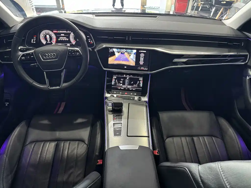 Audi A6L 2022