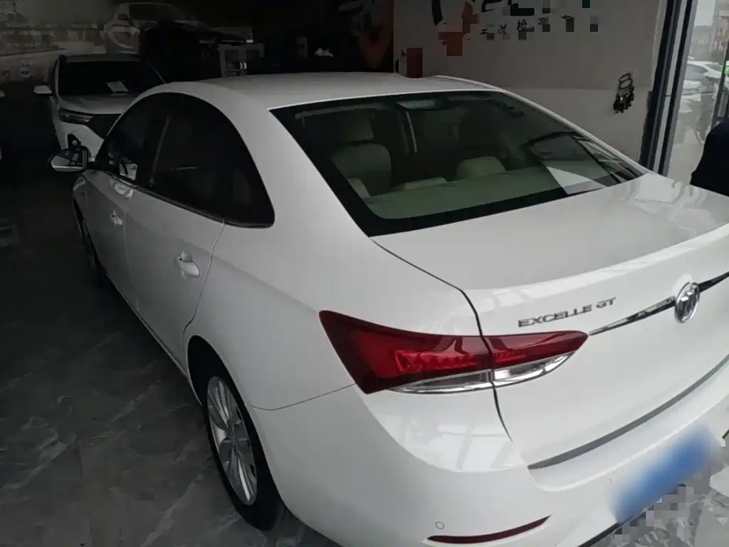 Buick Excelle 2020
