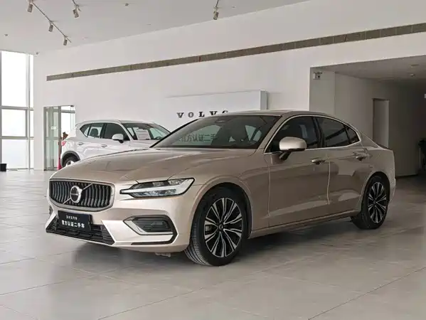 Volvo S60 2023