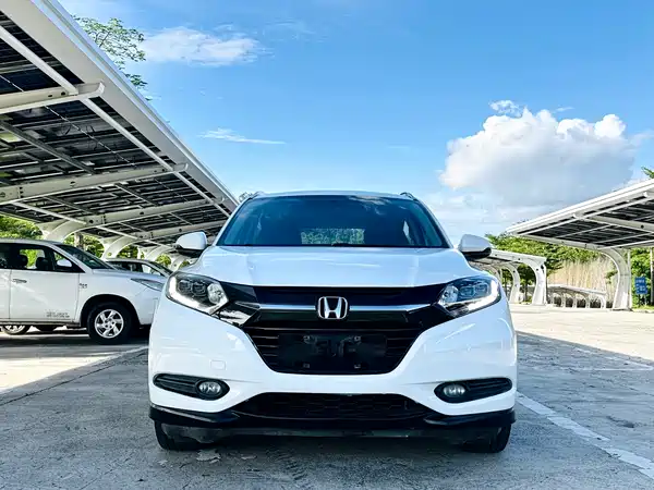 Honda Vezel 2015