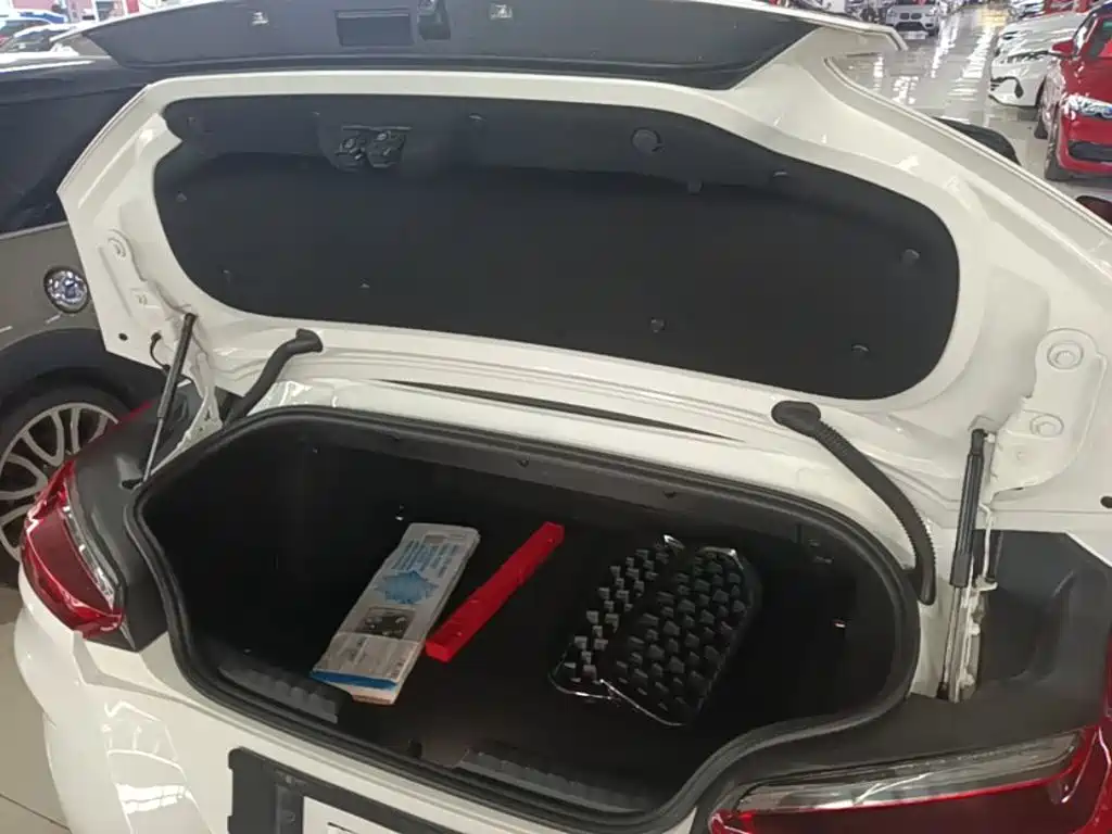 BMW Z4 2020 — фото 19