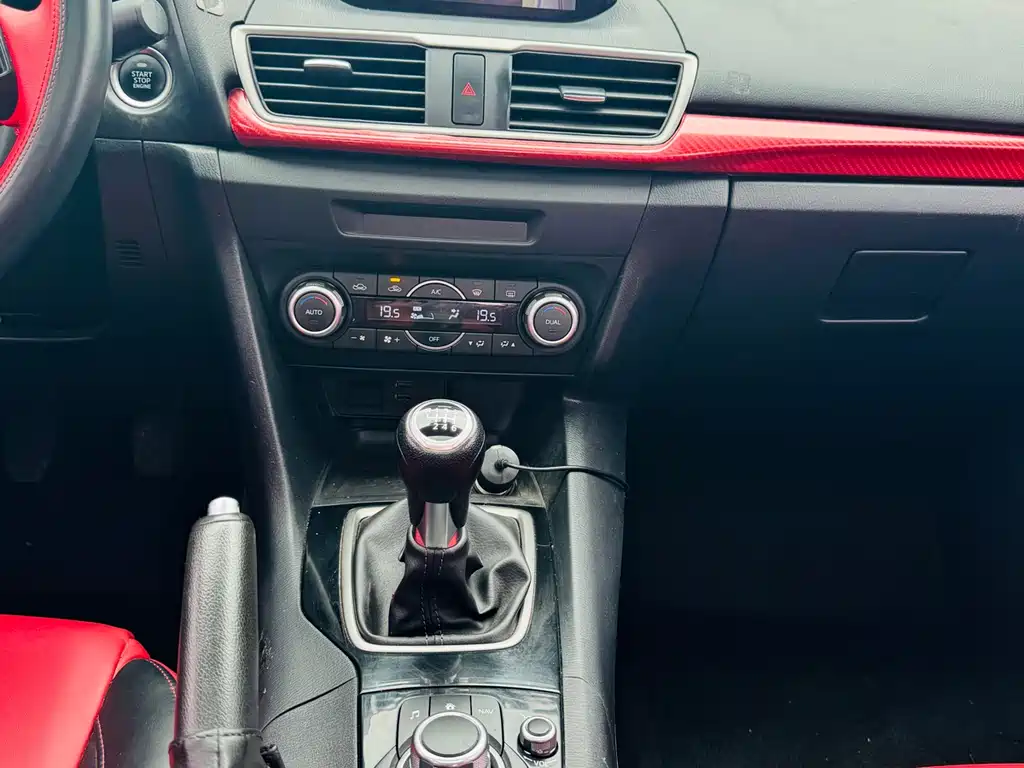 Mazda 3 Angkesela 2018 — фото 12