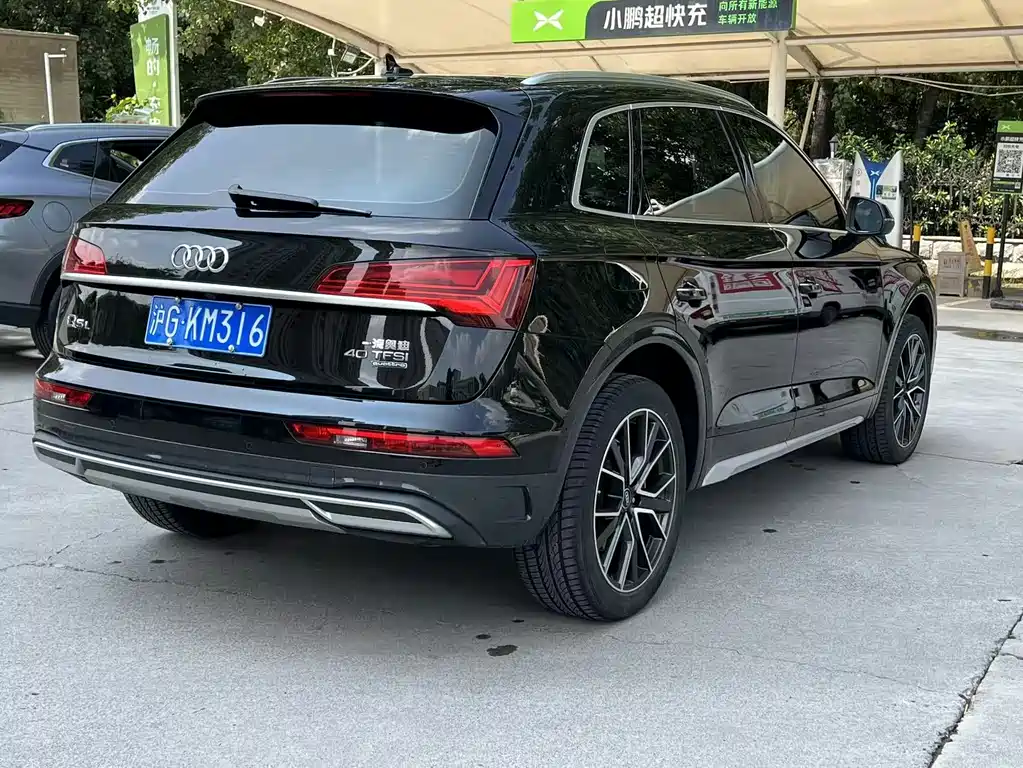 Audi Q5L 2024 — фото 12