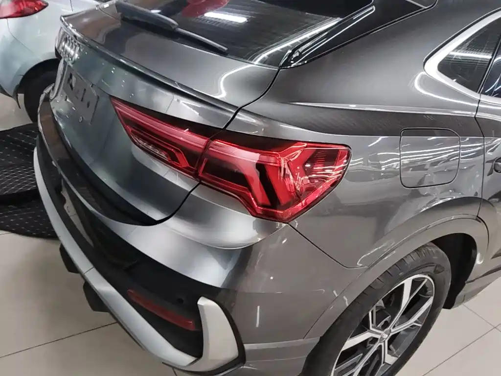 Audi Q3 Sportback 2023 — фото 24