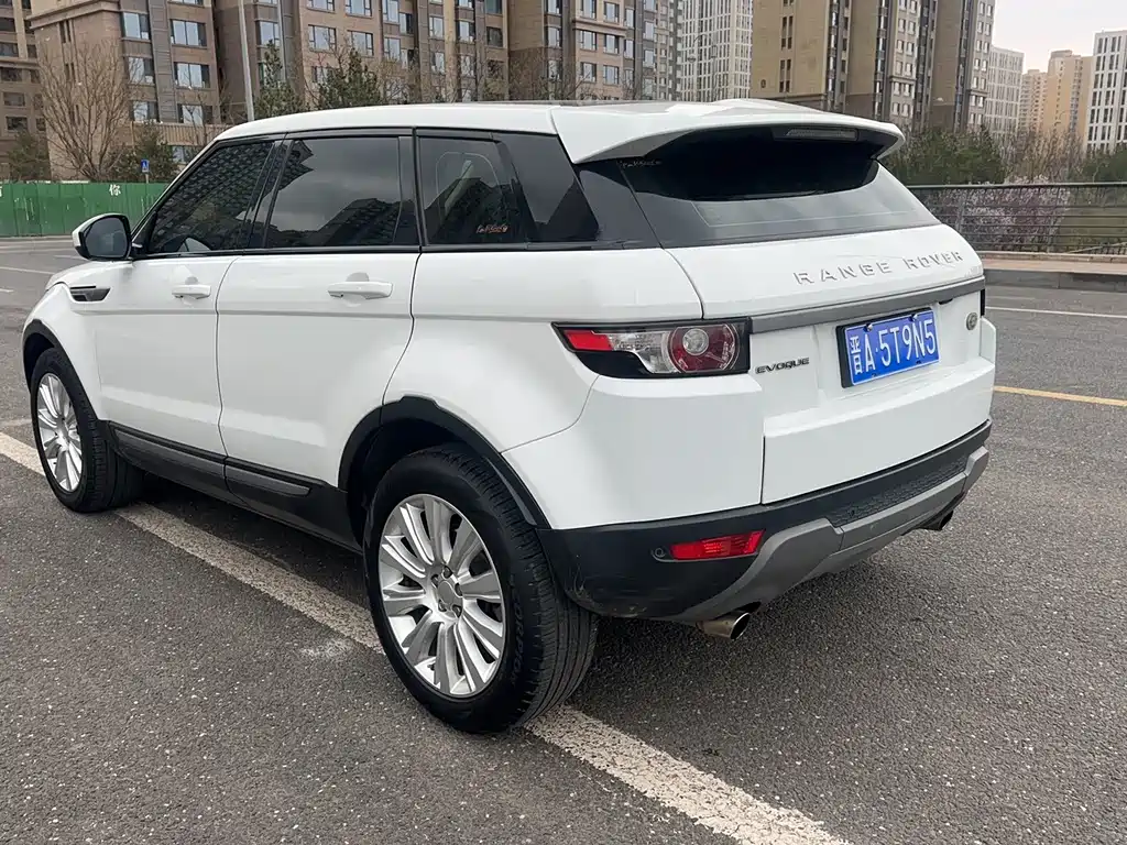 Land Rover Evoque 2016 — фото 9