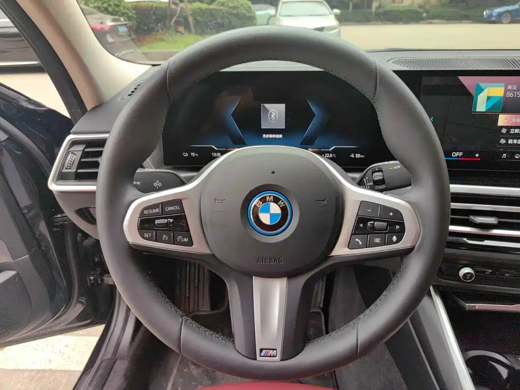 BMW i3 2024 — фото 6