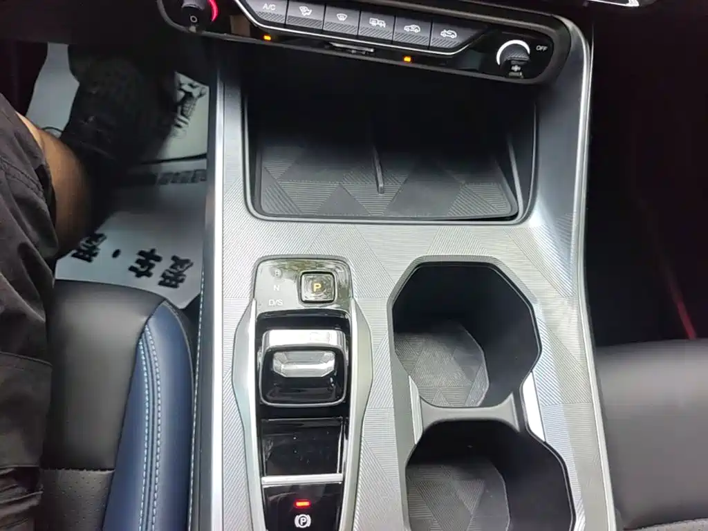 GAC Trumpchi GS3 2024 — фото 14