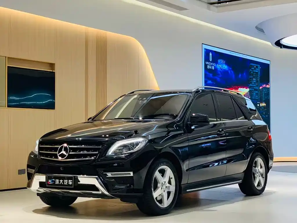 Mercedes-Benz M-Class 2015 — фото 1