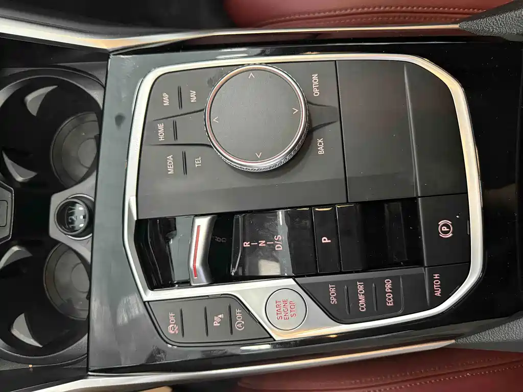 BMW 3 Series 2023 — фото 13