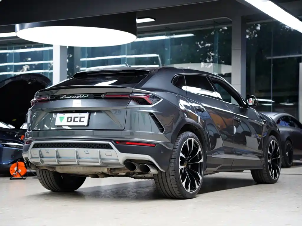 Lamborghini Urus 2019 — фото 7