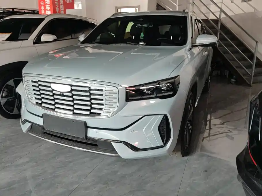Geely Xingyue L 2023 — фото 1