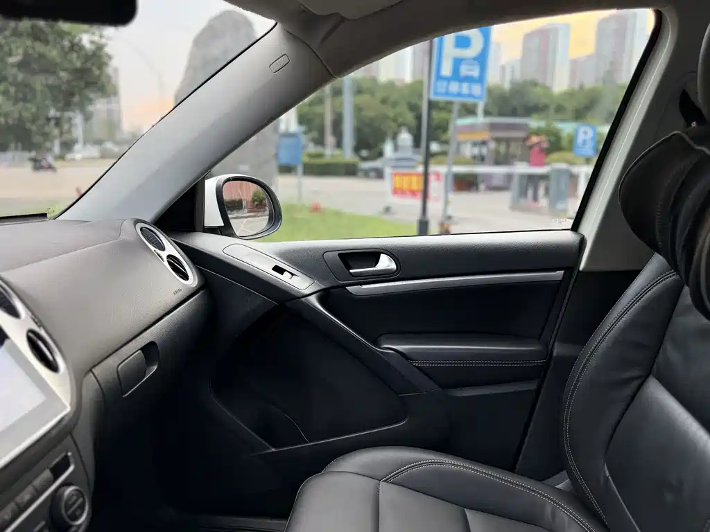 Volkswagen Tiguan 2017 — фото 15