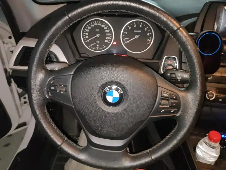 BMW 1 Series 2015 — фото 15