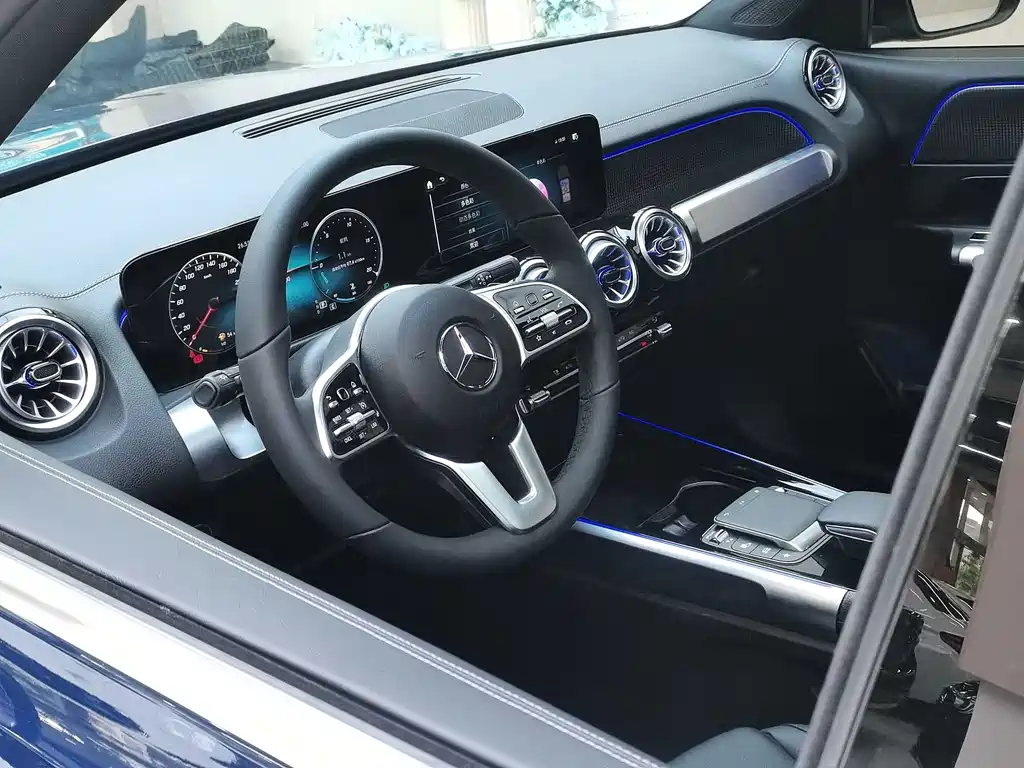 Mercedes-Benz GLB 2022 — фото 16