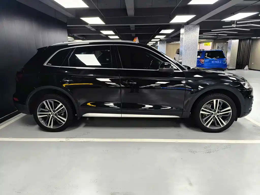 Audi Q5L 2021 — фото 4