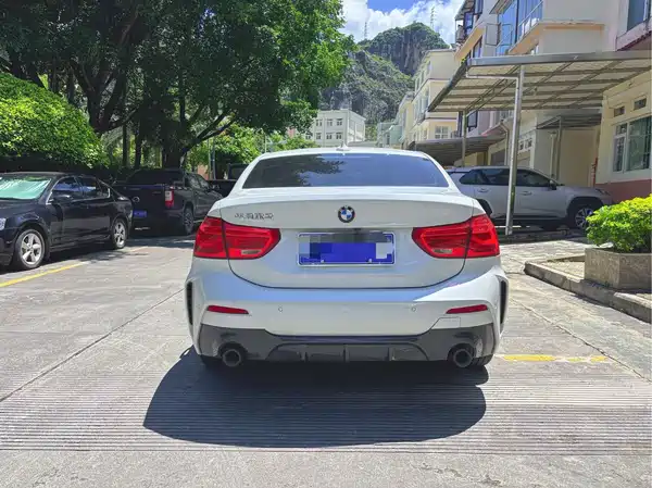 BMW 1 Series 2021