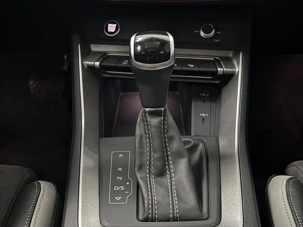 Audi Q3 2022 — фото 16
