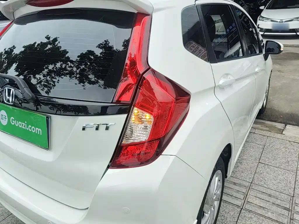 Honda Fit 2015 — фото 8