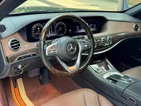 Mercedes-Benz S-Class 2020