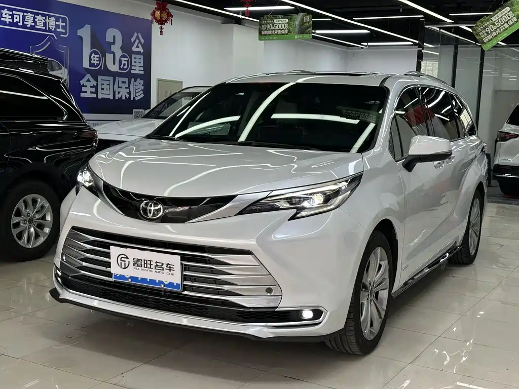 Toyota Sienna 2024