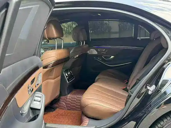 Mercedes-Benz S-Class 2020
