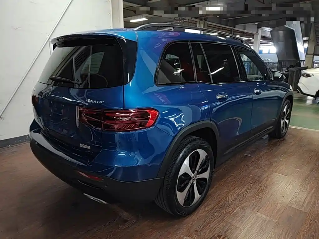Mercedes-Benz GLB 2023