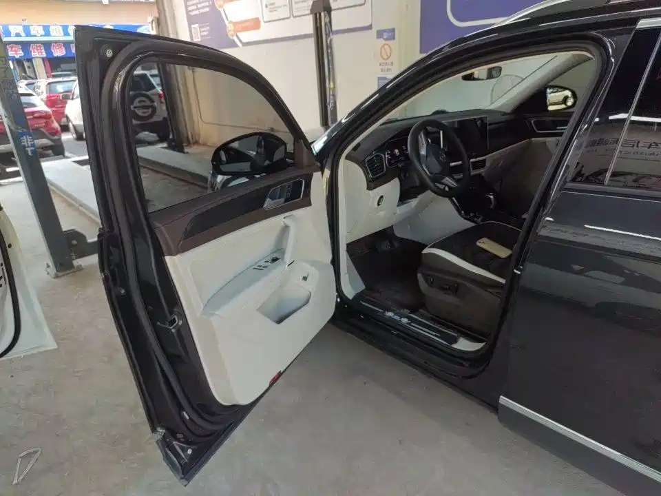 Volkswagen Tayron 2023