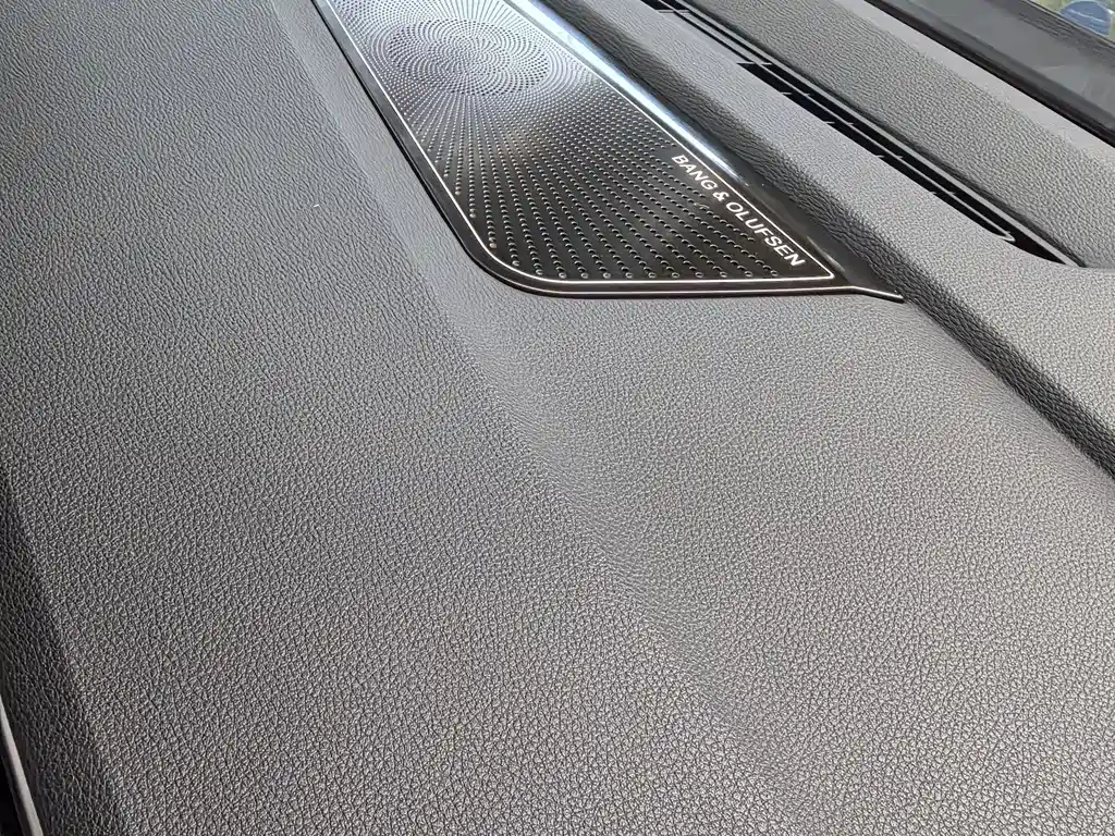 Audi Q7 2021 — фото 10