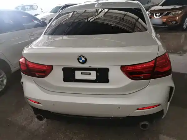BMW 1 Series 2021