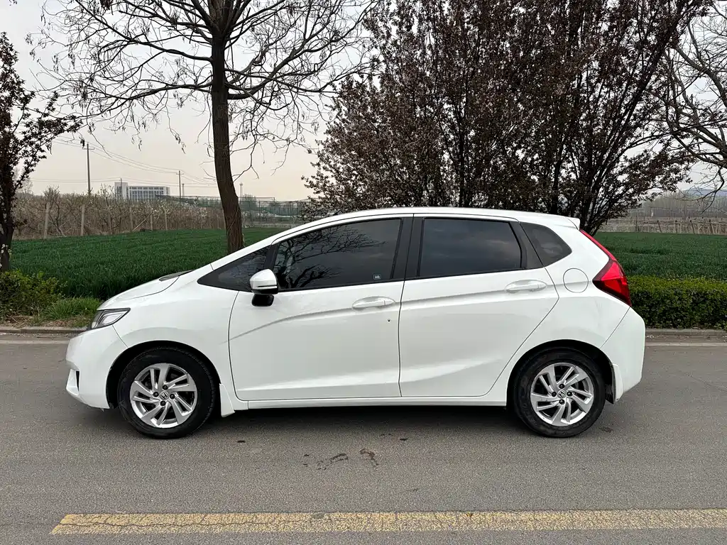 Honda Fit 2015 — фото 4
