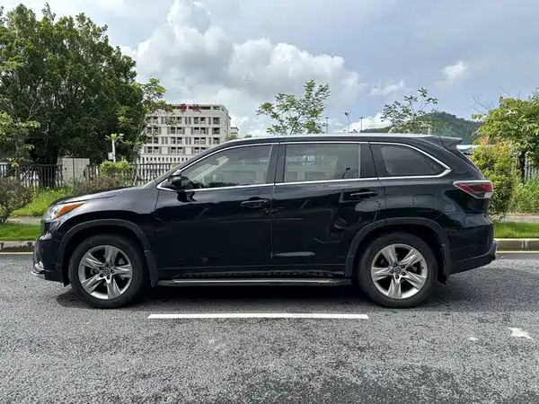 Toyota Highlander 2017