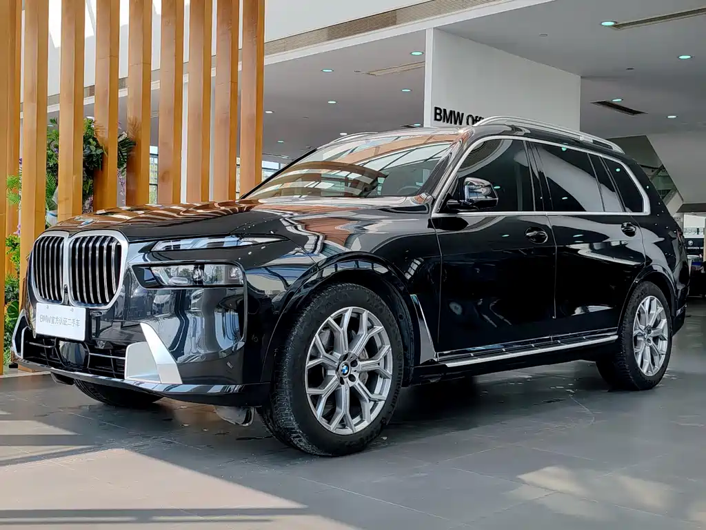 BMW X7 2024 — фото 1