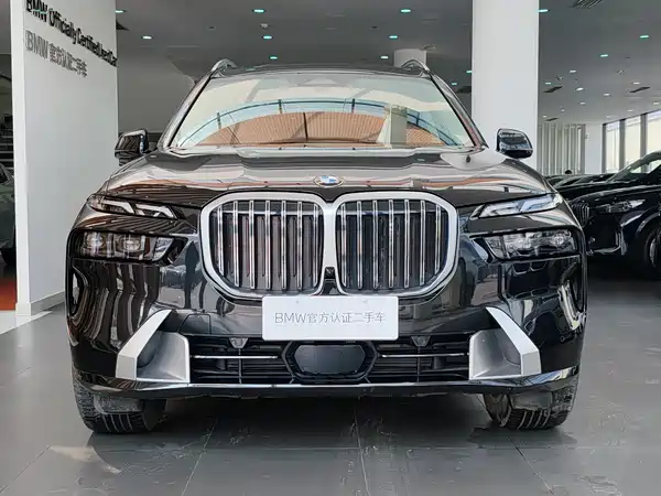 BMW X7 2024
