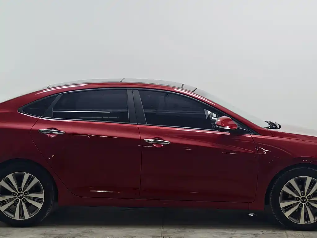 Hyundai Mistra 2015 — фото 8
