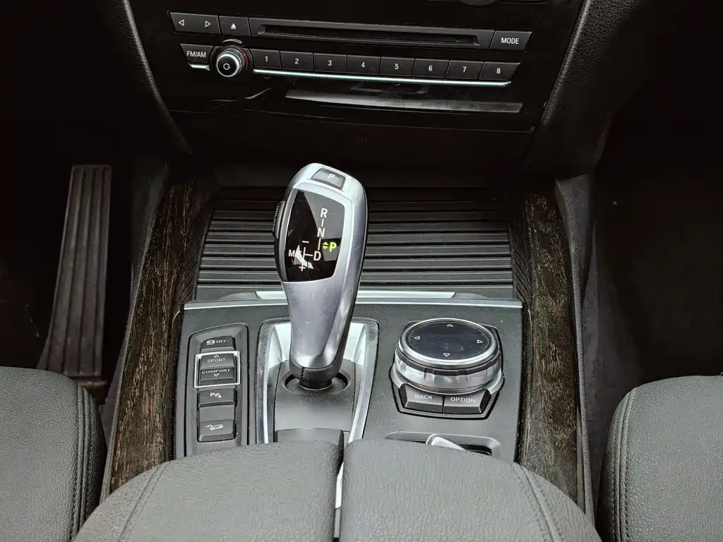 BMW X5 2015 — фото 15