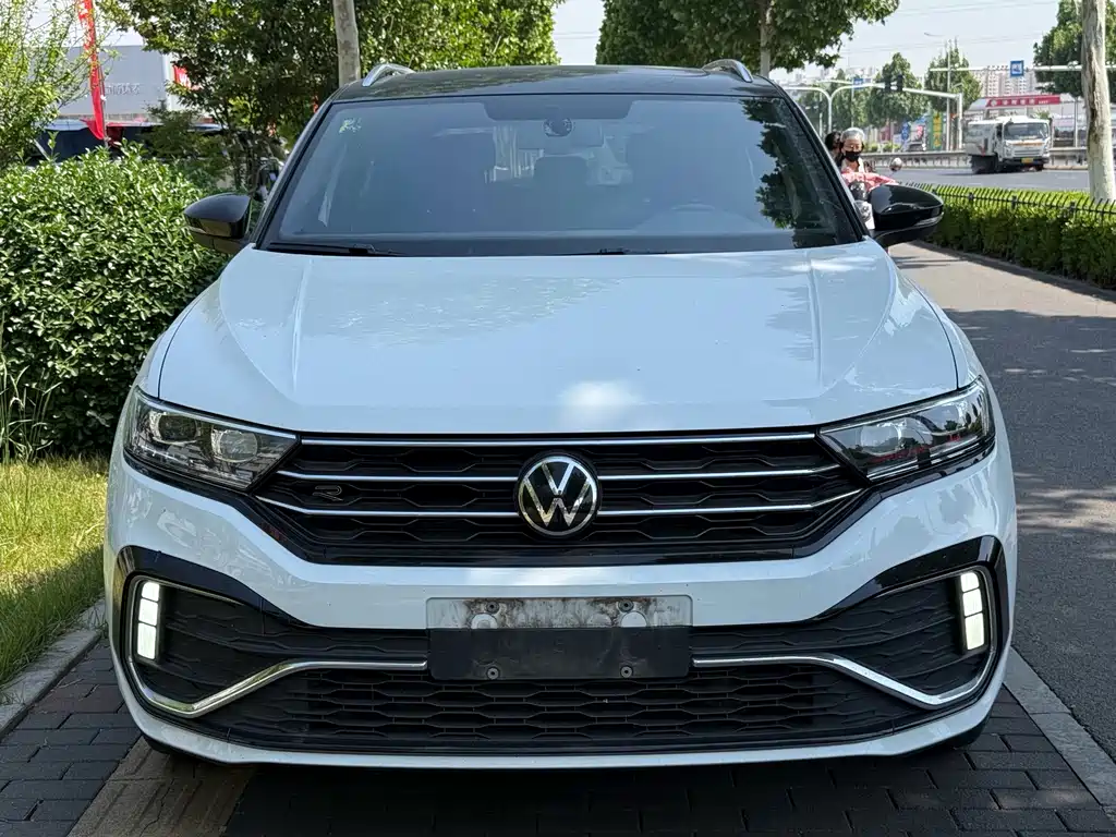 Volkswagen T-Roc 2021 — фото 2