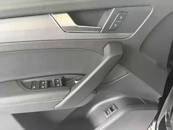 Audi Q5L 2022