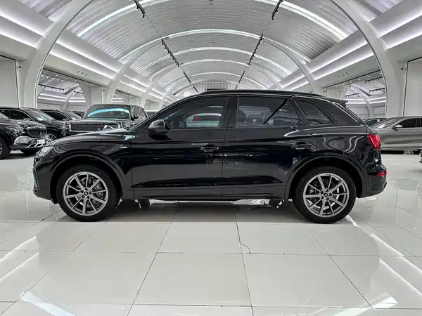 Audi Q5L 2023