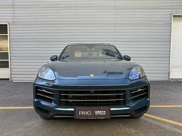 Porsche Cayenne 2025