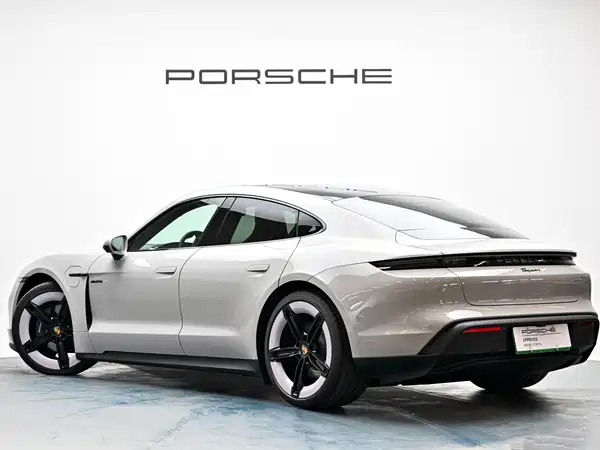 Porsche Taycan 2026